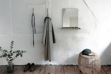 HOOK Hanger - Design by Noergaard-kechayas - MUNK COLLECTIVE