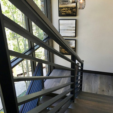 Hidden Splendor - Contemporary Horizontal Railings