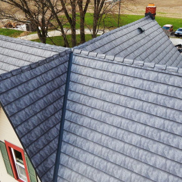 Metal Roofing - Oxford Slate Rock Metal Shingle in Gray House 5