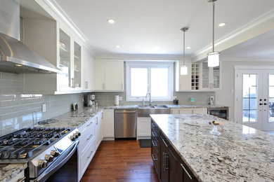 Transitional kitchen photo in Ottawa