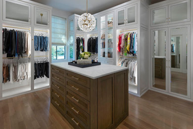 Inspiration for a transitional closet remodel in Dallas