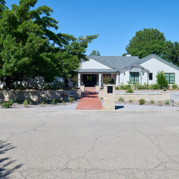 Modern Farmhouse in the Valley
