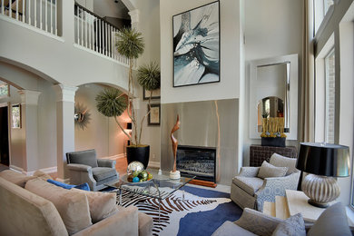 Family room - contemporary family room idea in Tampa