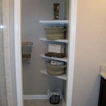 Bathroom shelving