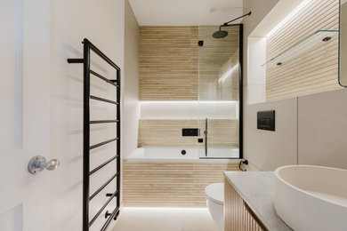 Photo of a contemporary bathroom in London.