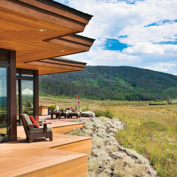 Mountain Modern Log Home: The Hahn's Peak Residence - Exterior