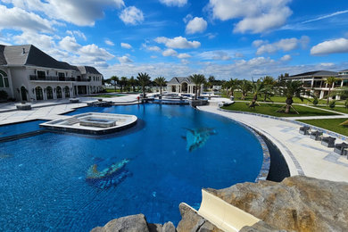 Example of an eclectic pool design in Miami