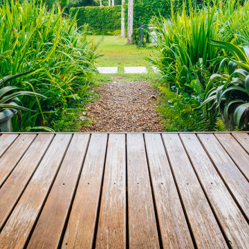 Elevate your garden view whilst keeping your feet off the ground.