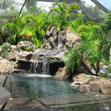 Lanai Landscape & Water Feature