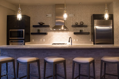 Minimalist kitchen photo in Phoenix