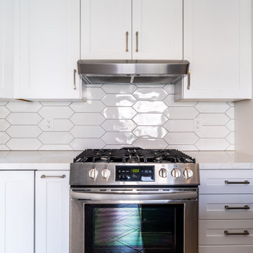 Oakville Reface + Kitchen Addition