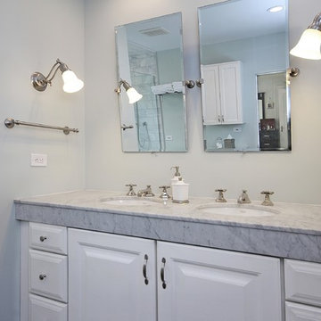 Large Traditional Master Bathroom in Chicago's Uptown