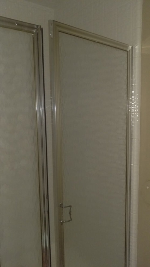 Before and After A dreary basement bath gets a fresh new look