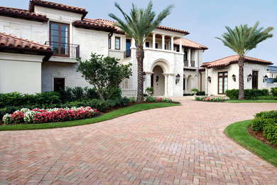 Exterior home idea in St Louis