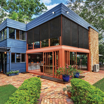 Non-Zip Screen System provides shade and privacy