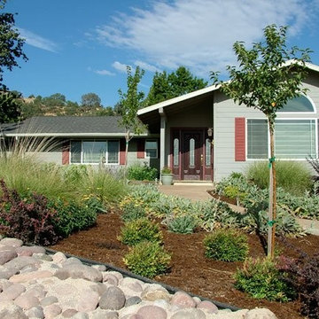 Memorable Oasis Designed for Entertaining