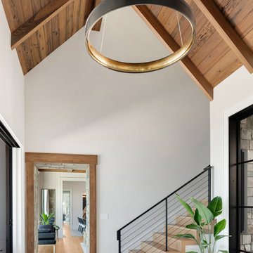 Contemporary Lakehouse at Lake Keowee