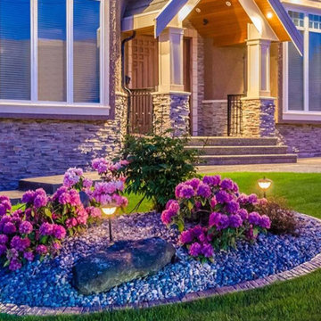 Natural Stone Pavers for Residential Landscape Design