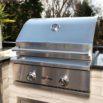 L-Shaped Outdoor Kitchen on a Deck