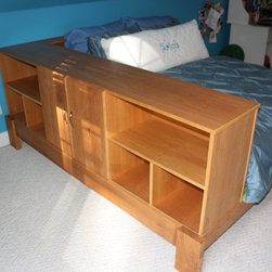 Platform bed- cherry - Beds