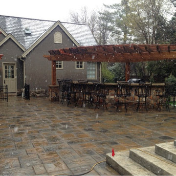 Outdoor Kitchen and Bar