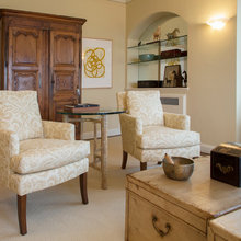 Space between living and dining room