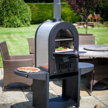 Outdoor kitchen