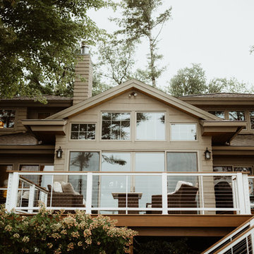 Luxury Technology Meets Northern Charm in Michigan Lake House