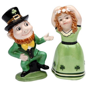 Irish Boy And Girl Dancing Salt and Pepper Shaker