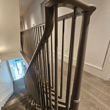 Project #112 | Traditional Staircase with Continuous Rail System