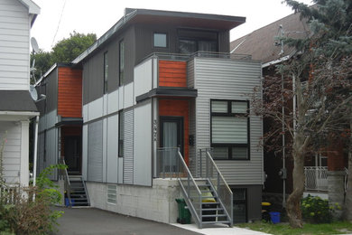 Trendy home design photo in Ottawa