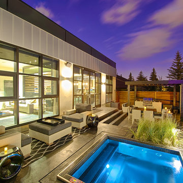 California Contemporary in the Heart of Calgary