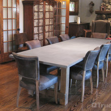 GARDEN TABLE