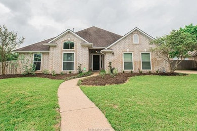 4608 Caddie Ct