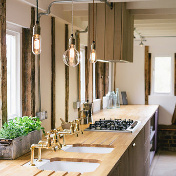 The Hampshire Barn Sebastian Cox Kitchen by deVOL