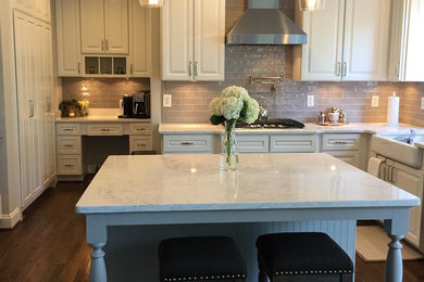 Kitchen - transitional kitchen idea in Boston