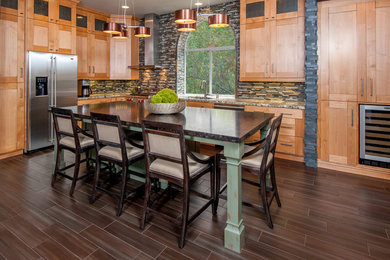 Example of a trendy kitchen design in Sacramento