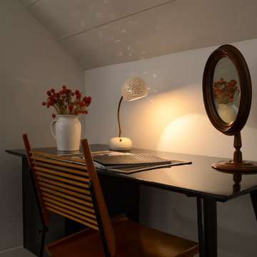Claylight Porcupine Desk Lamp