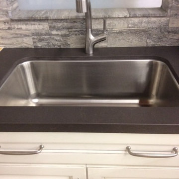 'The Kitchen Store' Display: Bailey