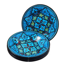 Kitchen plates and decor