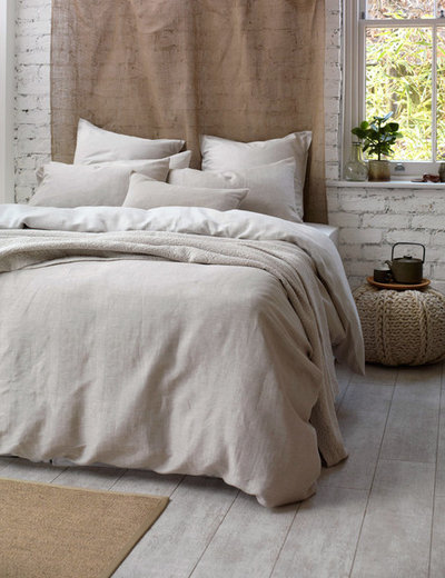 Современный Спальня by Secret Linen Store