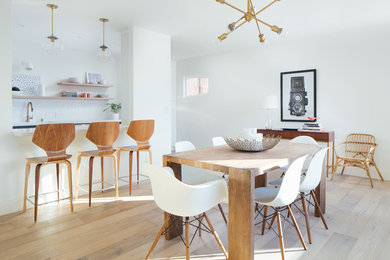 Dining room - 1960s dining room idea in Los Angeles