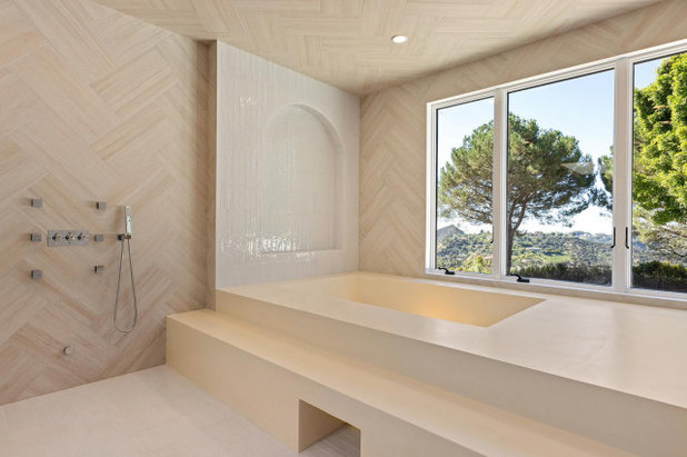Bathroom by NA Design Builders