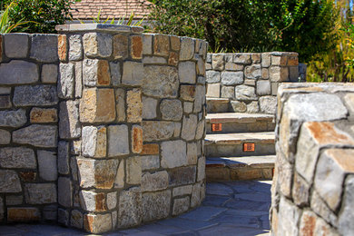 Entryway - traditional entryway idea in Orange County