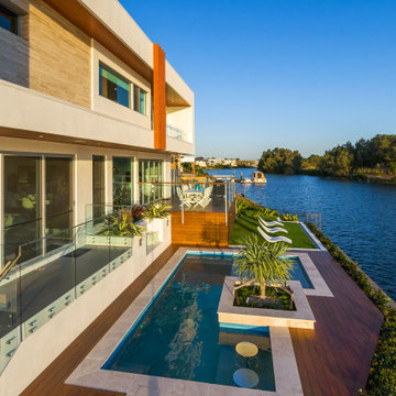 Absolute Resort style living in Hope Island