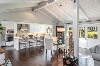 Kitchen - transitional kitchen idea in Other