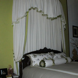 Bedrooms - Bedding