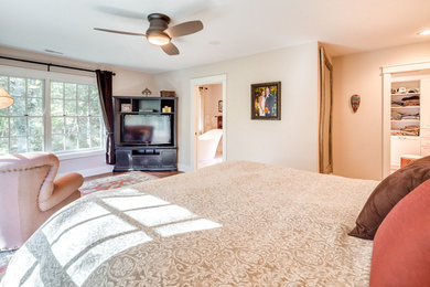 Example of a cottage bedroom design in Philadelphia
