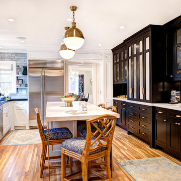 White & Black Kitchen