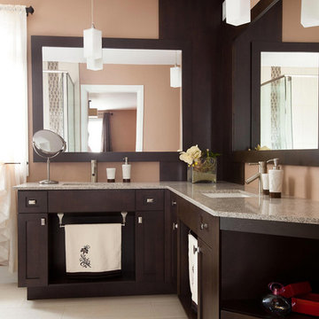 Salle de bain contemporaine / Contemporary bathroom